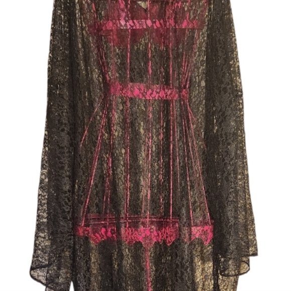KIMO SLEEVE BLK.LACE V NECK FLOWEY VINTAGE COVER UP. - Picture 10 of 11
